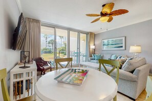 TV, DVD player, offices - 1st Floor Elegant Ground-Floor Condo At Waterscape Playground, 2 Hot Tubs (Fort Walton Beach)