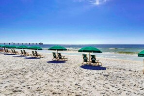 On the beach - 1st Floor Elegant Ground-Floor Condo At Waterscape Playground, 2 Hot Tubs (Fort Walton Beach)