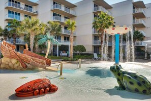 Children’s area - 4th Floor Cozy, Welcoming Condo At Waterscape Waterfall, Lazy River (Fort Walton Beach)