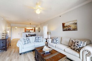 TV, DVD player, offices - 3rd Floor Welcoming, Coastal Condo At Waterscape Playground, 2 Hot Tubs (Fort Walton Beach)