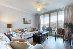 TV, DVD player, offices - 3rd Floor Welcoming, Coastal Condo At Waterscape Playground, 2 Hot Tubs (Fort Walton Beach)