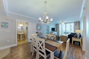 TV, DVD player, offices - Family Friendly Condo At Waterscape Waterfall, Lazy River And More (Fort Walton Beach)