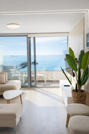 TV - Sea view luxury duplex (Durrës)
