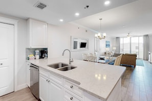 Fridge, microwave, oven, stovetop - 6th Floor Picture-Perfect Condo On Okaloosa Island Waterfall, Lazy River (Fort Walton Beach)