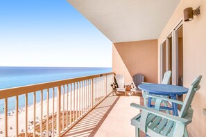 Property grounds - Inviting 11th-floor, beachfront condo with pool, hot tub & beach access (Panama City Beach)