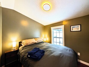 3 bedrooms, WiFi, bed sheets