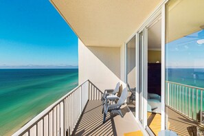 Property grounds - Gulf-front getaway with water views, pools, hot tub, game room & gym (Panama City Beach)