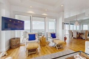 TV - Lavish High Pointe condo with resort pool, amazing ocean view & pickleball (Seacrest)