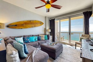 TV, offices - Gorgeous beachfront condo, shared pool and beach access (Panama City Beach)