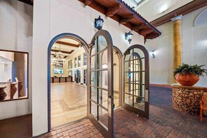 Lobby - Cozy coastal studio with shared pool, beach access and close to everything (Panama City Beach)