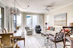 TV, DVD player, stereo, offices - Beautiful 2nd-floor condo in Seagrove Beach with beach ambience & pickleball (Santa Rosa Beach)
