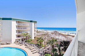 Pool - 3rd-floor condo with sauna, gym, pool, tennis & pickleball, conference room (Santa Rosa Beach)