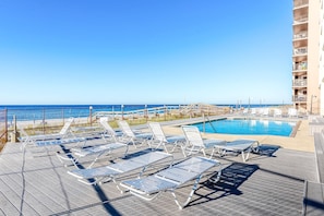 Pool - Beachfront Condo w/Shared Pool, Fast WiFi, Private Washer & Dryer + Central AC (Perdido Key)