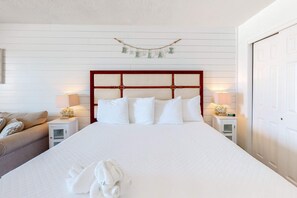Iron/ironing board, WiFi - Modern oceanfront studio with pool access, central AC, and beach service (Fort Walton Beach)