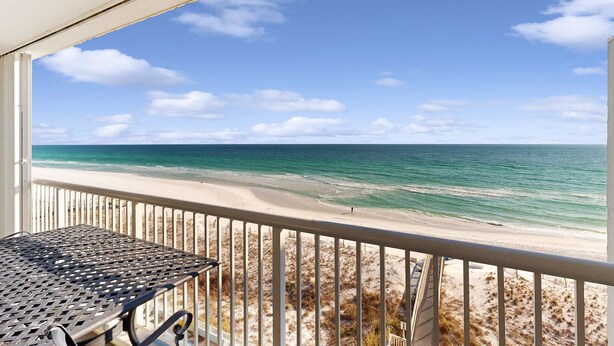 A balcony with a view of a beach and ocean. - Seventh floor condo with pool access, washer&dryer, ocean view, & central AC (Fort Walton Beach)