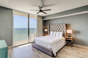1 bedroom, iron/ironing board, WiFi, bed sheets - Sleek, beachfront condo near Pier Park w/ pools, hot tubs & beach service (Panama City Beach)