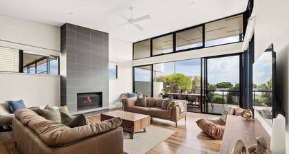 Sea La Vie Refined Sanctuary near Surf and Wineries