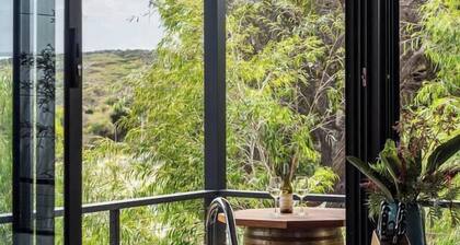 Sea La Vie Refined Sanctuary near Surf and Wineries