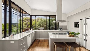 Coffee/tea maker, fridge, microwave, oven