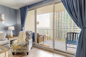 TV, DVD player, offices - Beachfront condo with pool, hot tub, terrific beach views, & balcony (Panama City Beach)