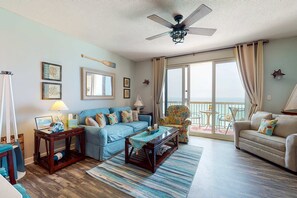 TV, DVD player, offices - Coastal condo with panoramic views, beach boardwalk, & pool/hot tub (Panama City Beach)