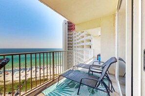 Property grounds - Updated beachfront condo with pool, hot tub, W/D, & central AC (Panama City Beach)