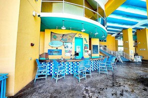 Exterior - Beachfront, 18th-floor condo with amazing view - pools, water park & hot tub (Panama City Beach)