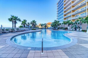 Pool - Gulf-front Condo w/ Shared Pool & Hot Tub, Ocean Views, WiFi, and Washer/Dryer (Panama City Beach)