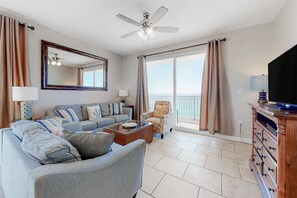 TV, offices - Oceanfront, 7th-floor condo with pool, ocean view & high-speed WiFi (Panama City Beach)