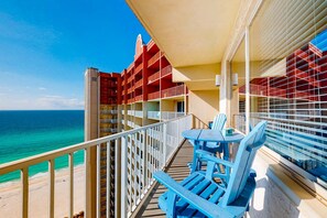 Property grounds - Beachfront condo with amazing Gulf views, balcony, pools, hot tubs, gym, & sauna (Panama City Beach)