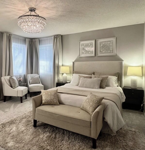 3 bedrooms, desk, iron/ironing board, free WiFi