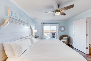 2 bedrooms, iron/ironing board, WiFi, bed sheets - Ideally located coastal condo with Gulf views, private balcony & beach access (Perdido Key)