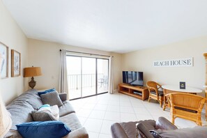 TV, offices - Beachfront condo in gated resort | Pools & Hot tub (Panama City Beach)
