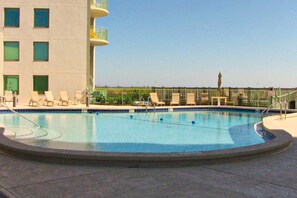 Pool - Gulf-front condo with pool & tennis court access, W/D, & AC (Perdido Key)