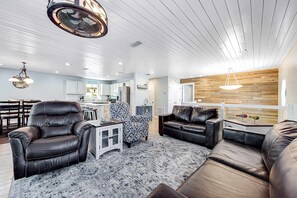 TV, fireplace, stereo, offices - Stylish dog-friendly home with private pool, ocean view, & high-speed WiFi (Panama City Beach)