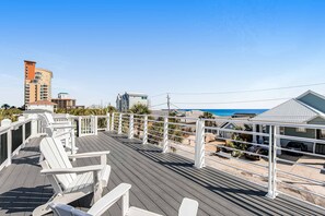 Terrace/patio - Stylish dog-friendly home with private pool, ocean view, & high-speed WiFi (Panama City Beach)