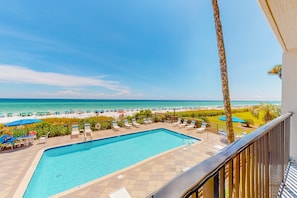 Pool - Luxury, oceanfront condo with outdoor pool & patio - snowbird-friendly (Miramar Beach)