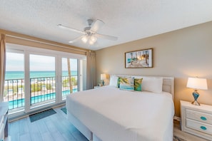 2 bedrooms, iron/ironing board, WiFi, bed sheets - Luxury, oceanfront condo with outdoor pool & patio - snowbird-friendly (Miramar Beach)