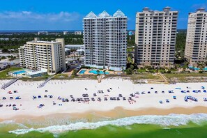 On the beach - Gulf-front condo with amazing views, pools, beach access & gym (Perdido Key)