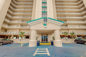 Exterior - Inviting Gulf-front condo In Perdido Key with waterfront pool/hot tub and oceanfront balcony (Perdido Key)