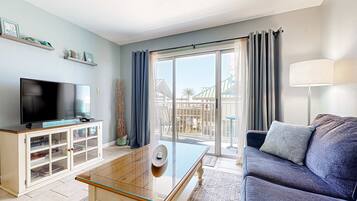 Televisión, reproductor de DVD, oficina