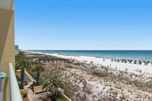 On the beach - 3rd Floor Spacious Gulf Front Condo w/ Beach Service Included, Near Dining (Fort Walton Beach)