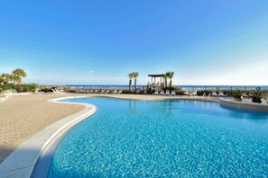 Pool - 18th-floor condo with amazing views, beach access, pools & gym (Perdido Key)