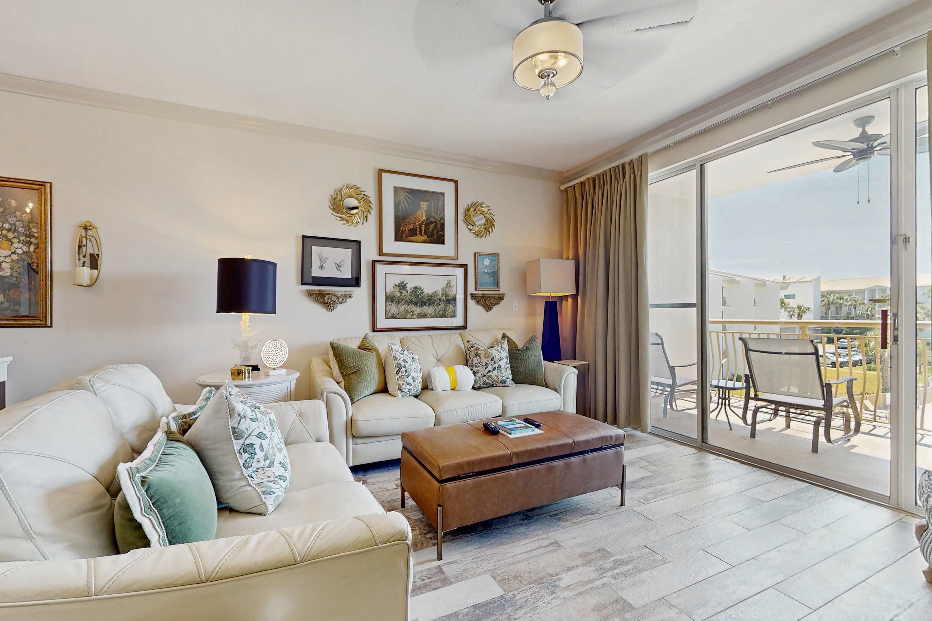 Televisión, reproductor de DVD y oficina 