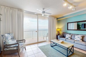 TV, offices - Spacious, beachfront condo w/shared gym, sauna, hot tub, pools, and BBQ area (Panama City Beach)
