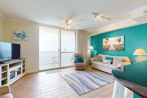 TV, offices - 22nd-floor beachfront condo with Gulf views, hot tub, pools, sauna, gym, balcony (Panama City Beach)