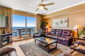 TV, offices - Waterfront condo with furnished balcony, hot tub, pools & gym (Panama City Beach)