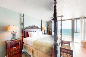2 bedrooms, iron/ironing board, WiFi, bed sheets - 7th-floor, Gulf-front condo with views - close to dining (Perdido Key)