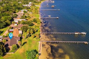 Beach nearby - Waterfront Private Dock & Hot Tub, Pet Friendly HOME with Beach/Ocean views, Grill & Wifi (Pensacola)