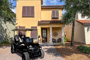 Exterior - Beach house w/shared pool, on-site golf, and six-seater golf cart (Miramar Beach)